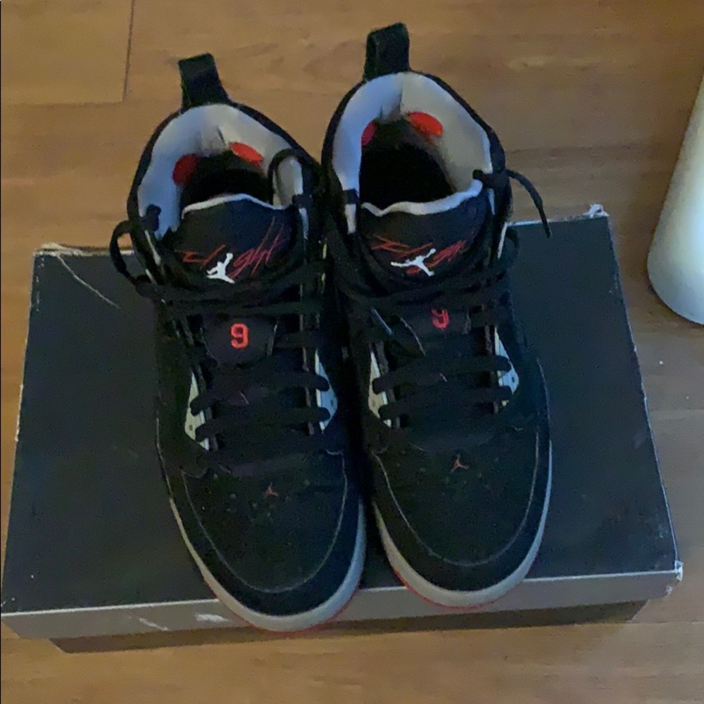 🔥🔥🔥- Mens Retro OG Jordan’s Flight 9